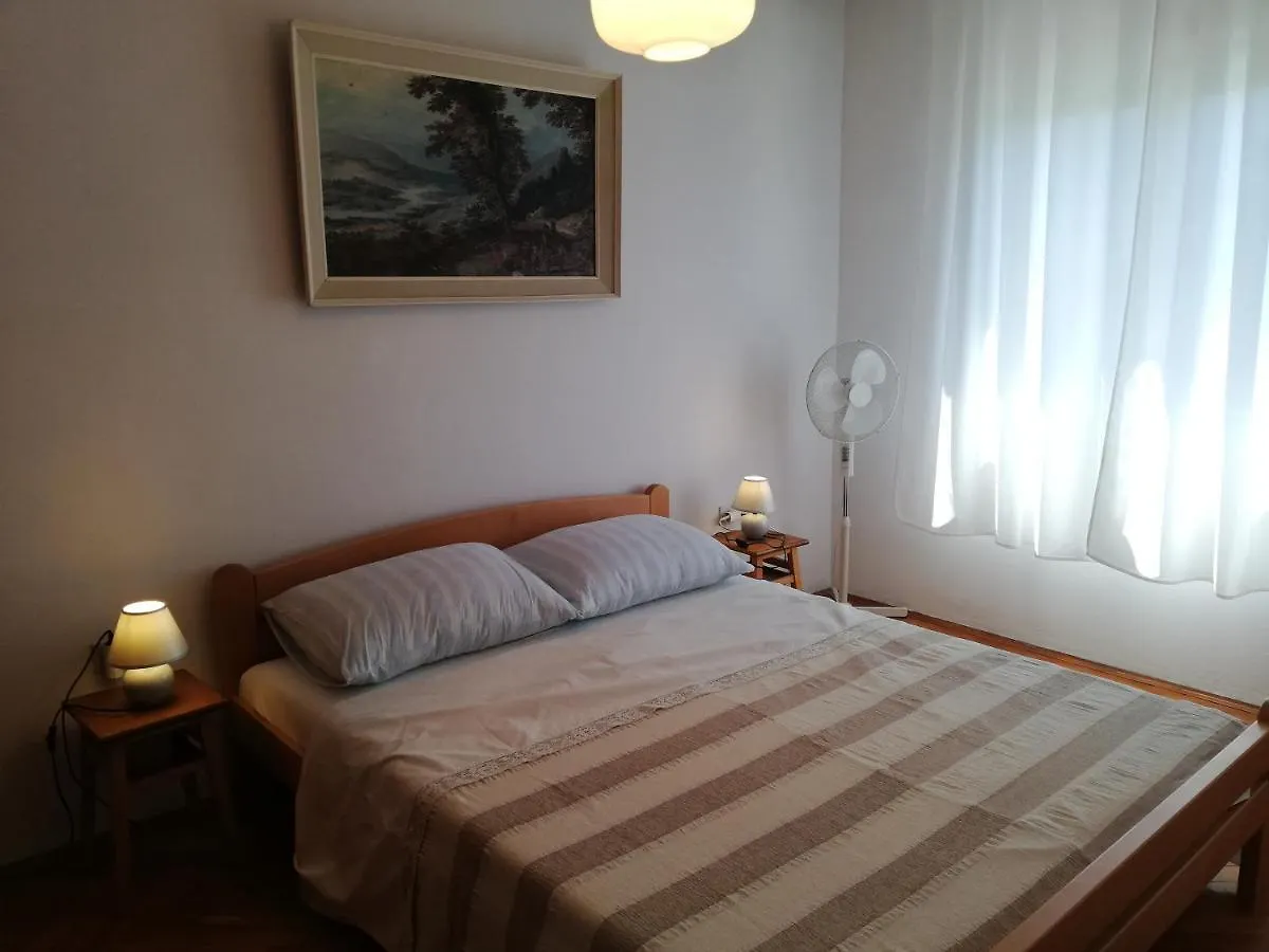 Edy Apartment Banjole 0*,  Croatia